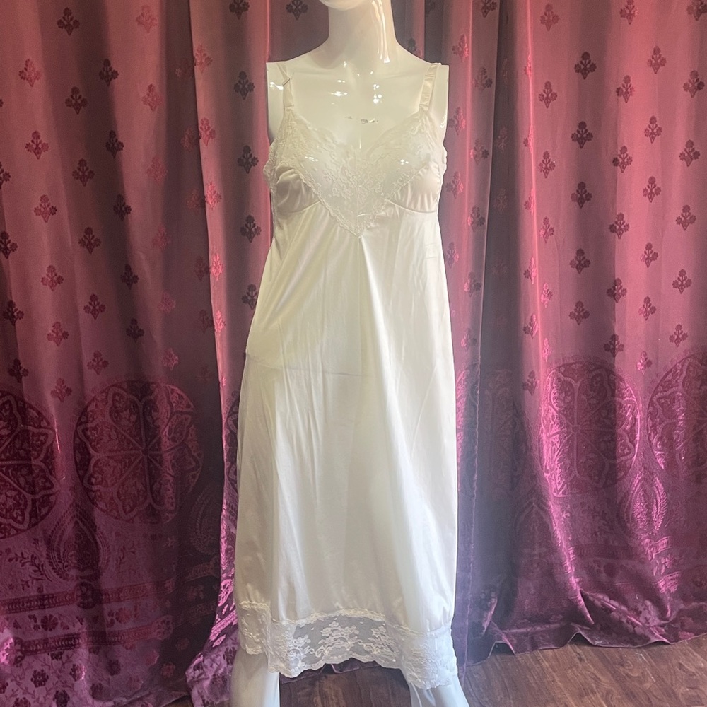 Elegant Vintage White Lace Nightgown Slip Dress Size Small
